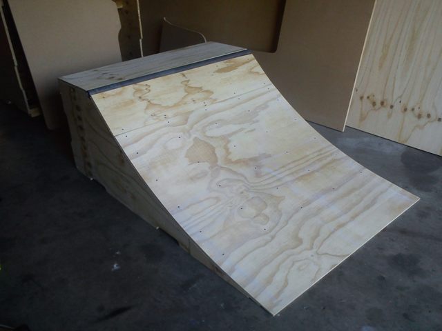 quarter pipe skatebuilders.com